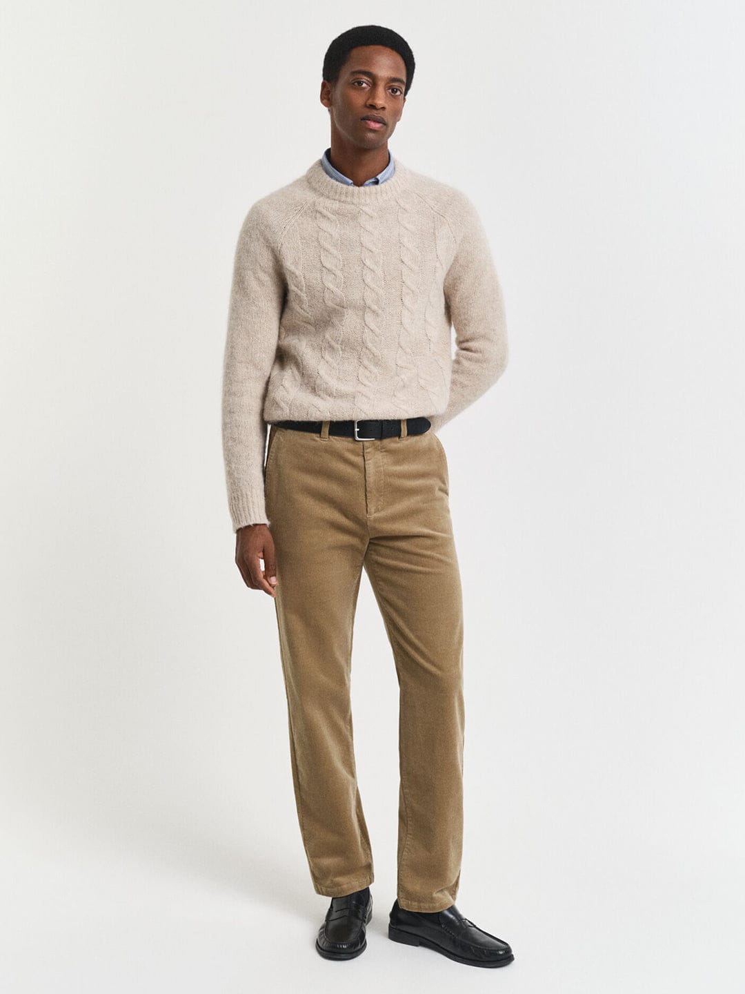 Gant Men Khaki Regular Fit Solid Trouser