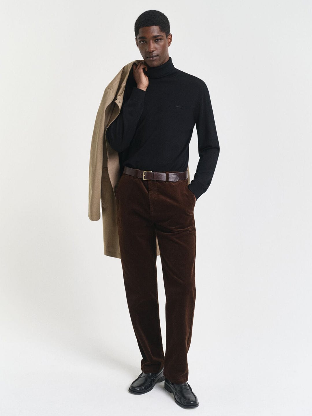 Gant Men Brown Regular Fit Solid Trouser