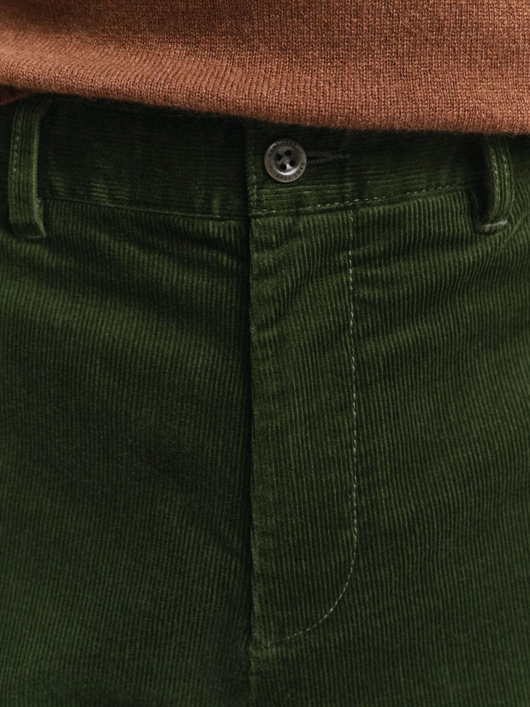 Gant Men Green Regular Fit Solid Trouser