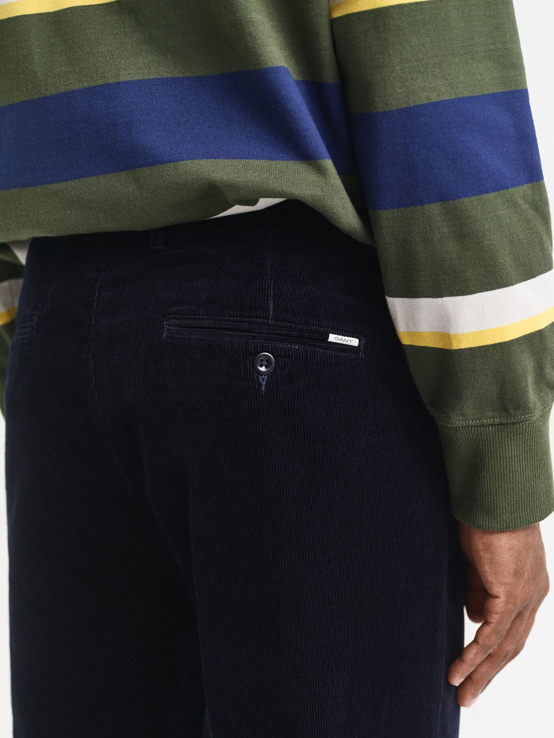 Gant Men Blue Regular Fit Solid Trouser