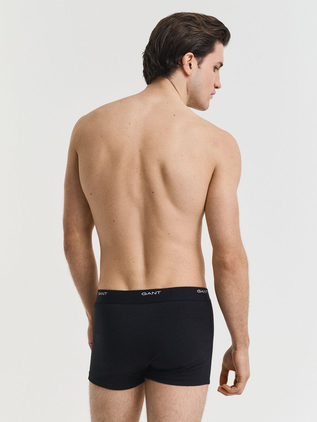 Gant Men Black Solid Trunk