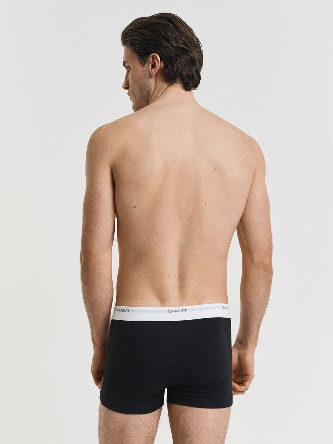 Gant Men Black-White Solid Trunk