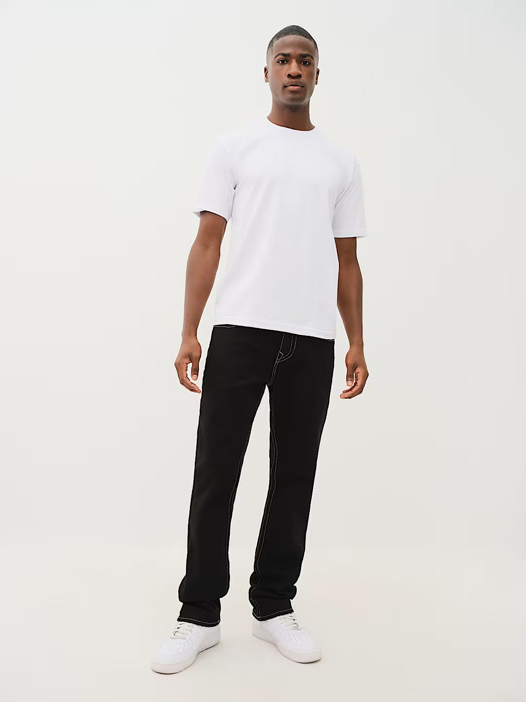 True Religion Men Black Solid Straight Fit Big T Ricky Jeans