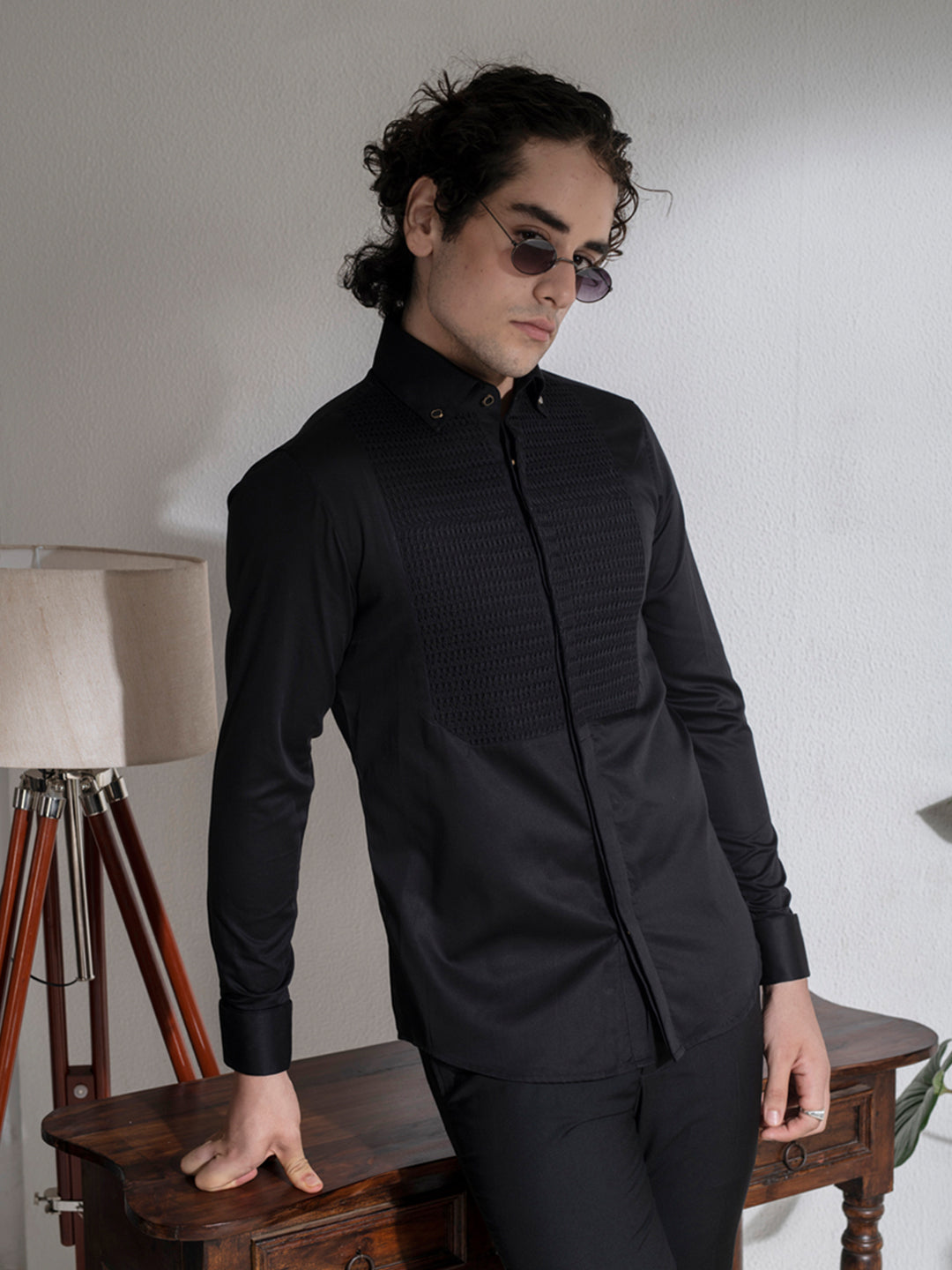 Abkasa Men Black Collar Shirt