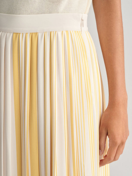Gant Women Cream Striped Regular Fit Pleated Skirt