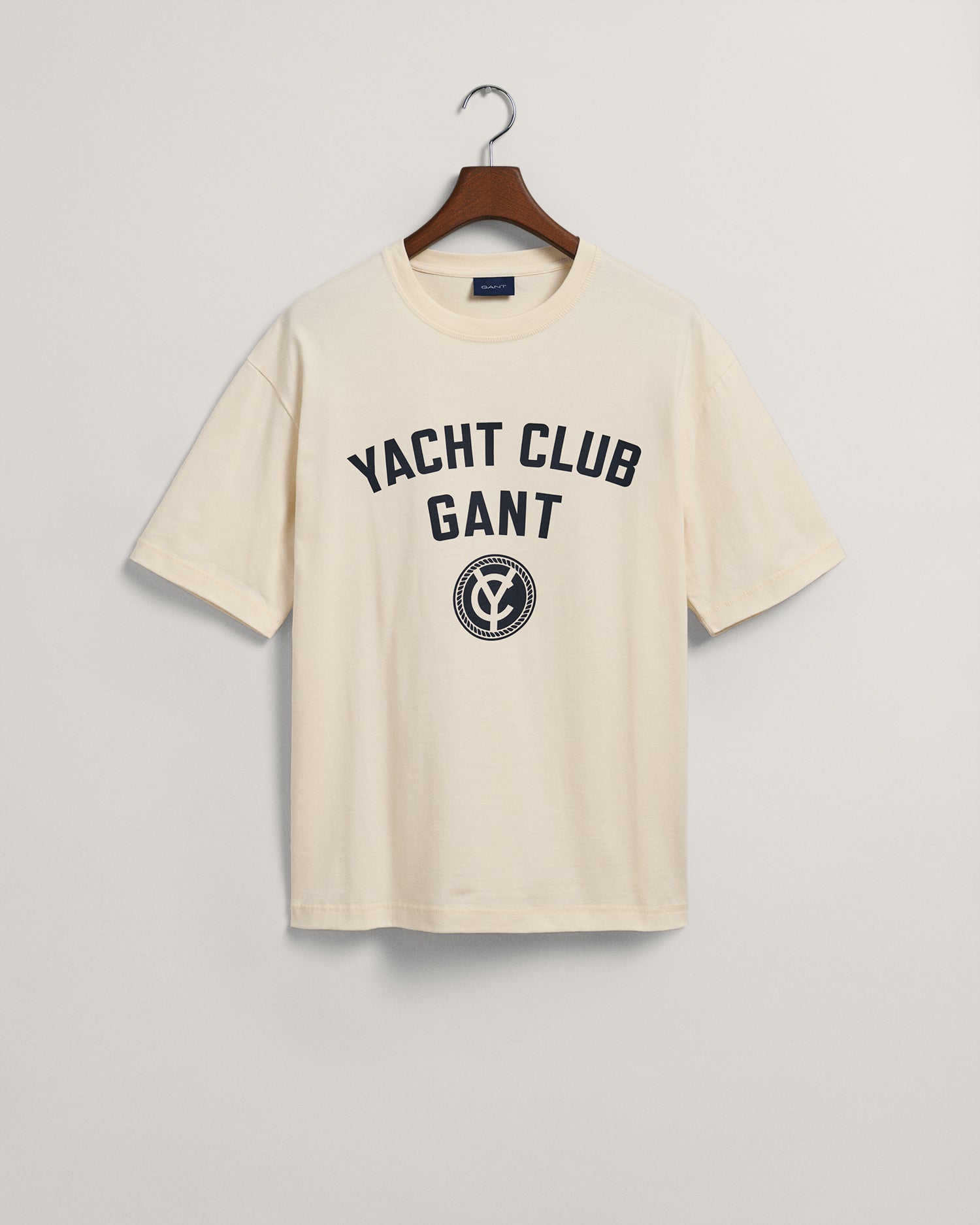 Gant Men Cream-Coloured Typography Printed Applique T-shirt