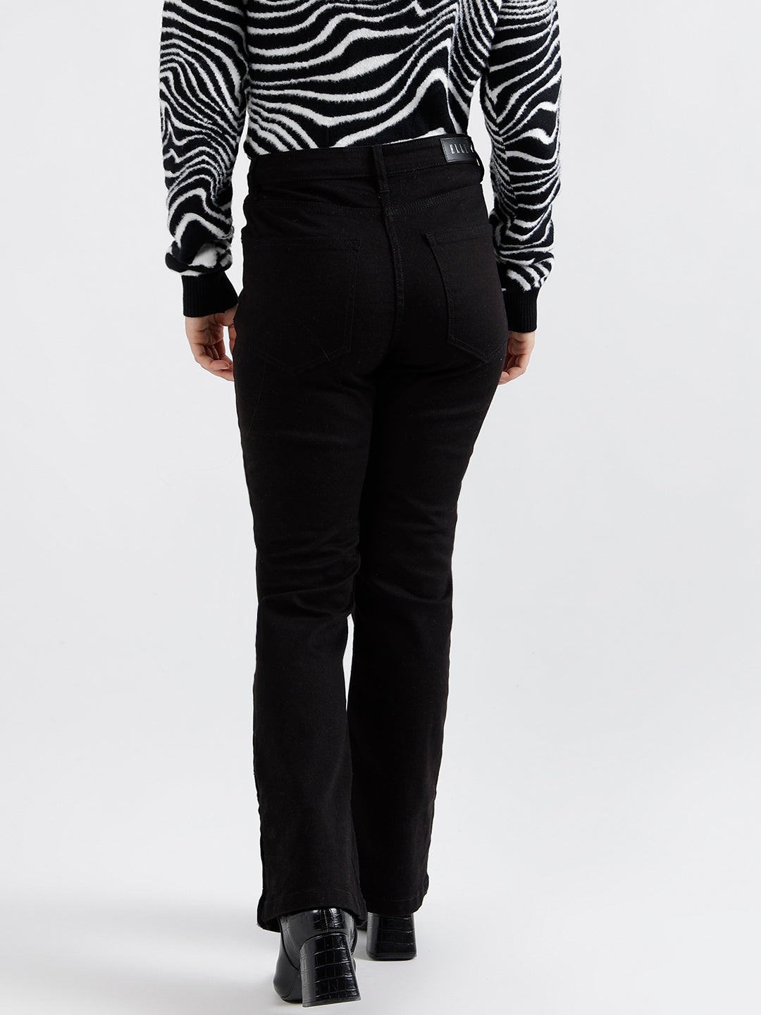 Elle Women Solid Flared Jeans
