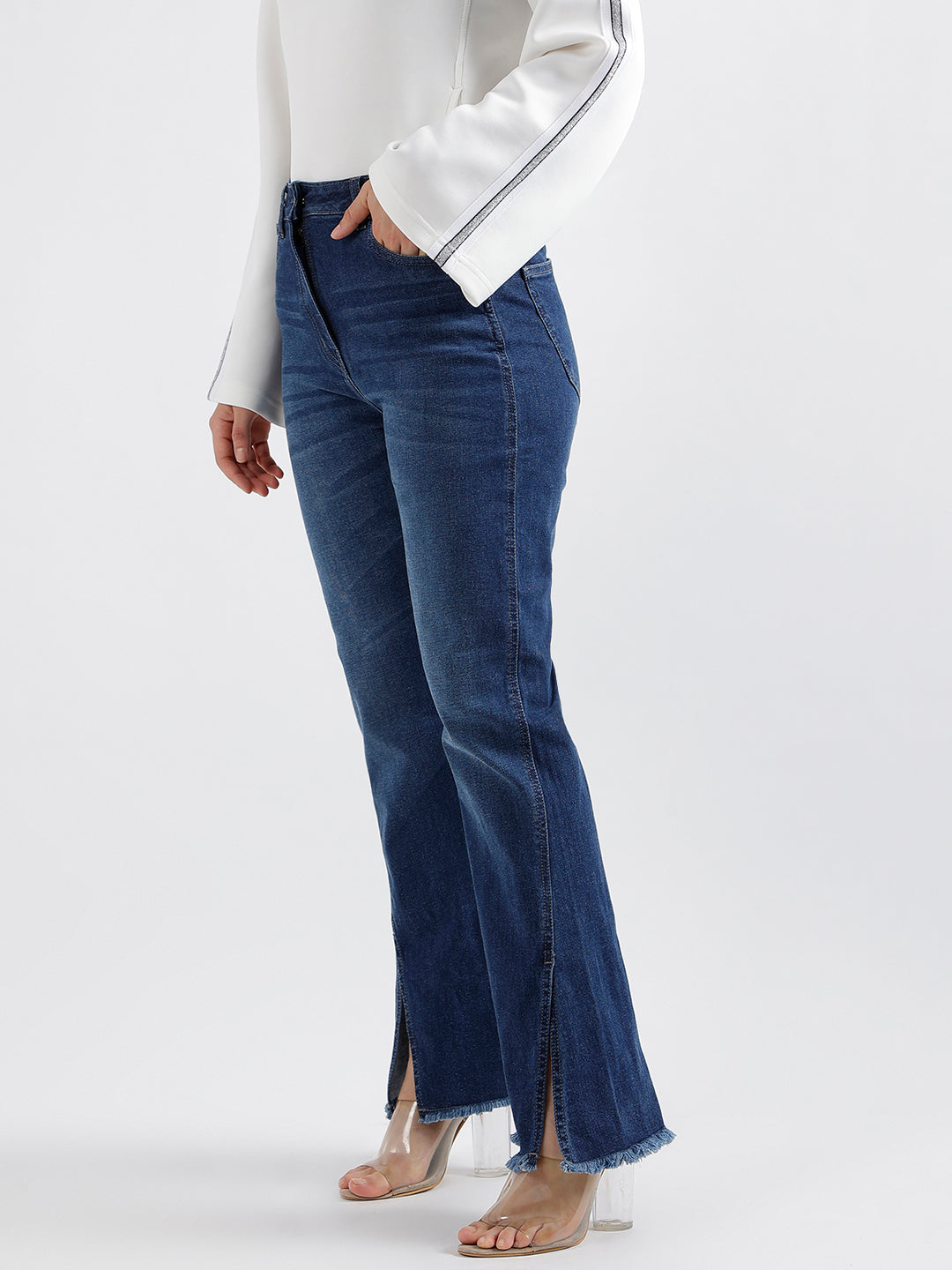Elle Women Solid Flared Jeans