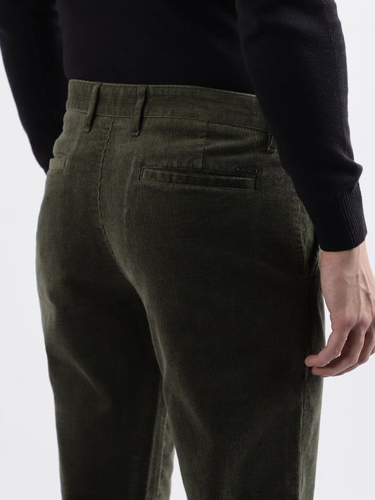 Iconic Men Olive Solid Slim Fit Trouser