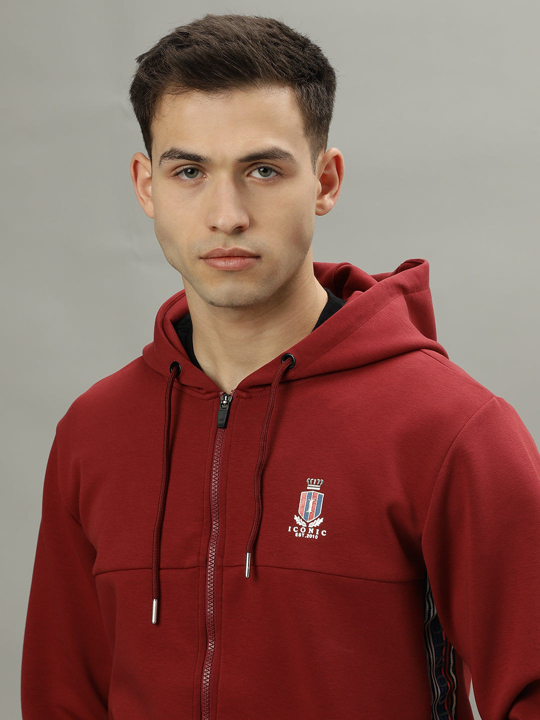 Iconic Men Red Solid Hooded Long Sleeves Sweatshirt