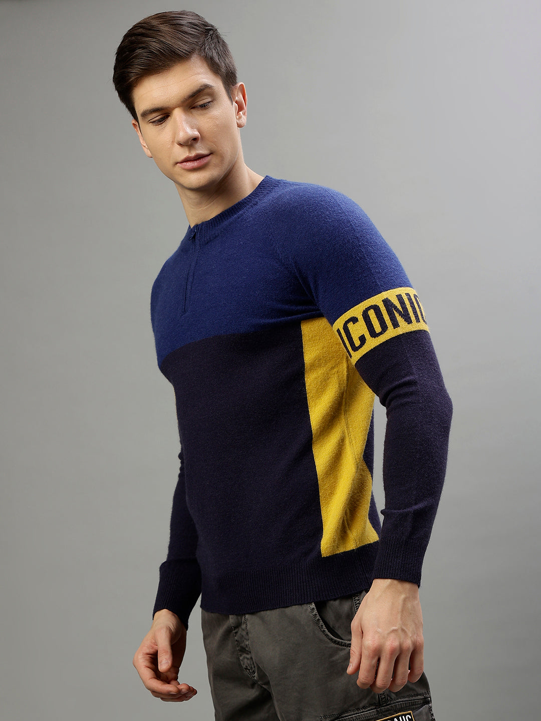 Iconic Men Colour blocked Round Neck Full Sleeves Sweater