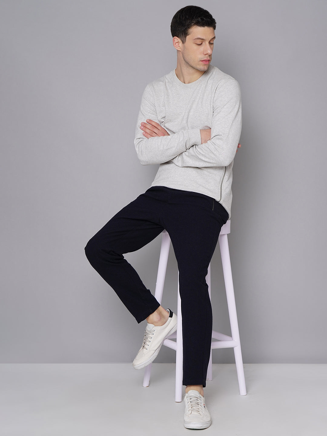 Lindbergh Men Navy Blue Solid Mid-rise Regular Fit Trouser