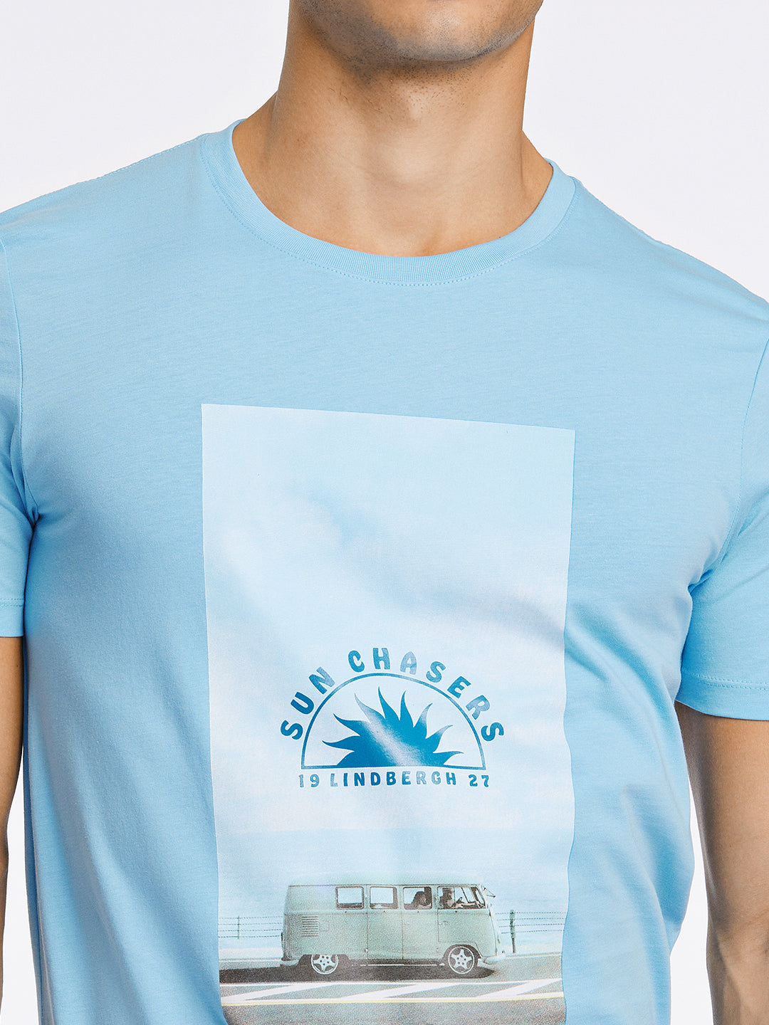 Lindbergh Men Blue Printed Round Neck TShirt