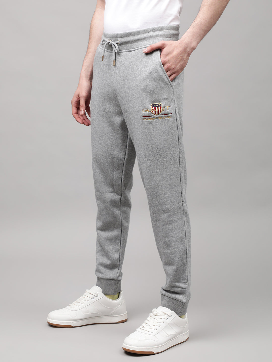 Gant Men Grey Solid Cotton Joggers