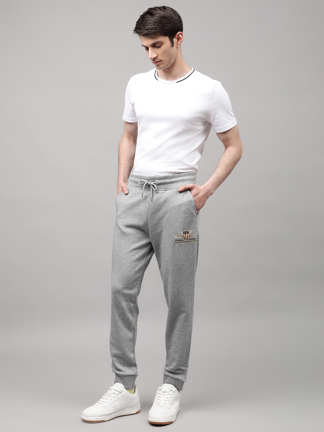 Gant Men Grey Solid Cotton Joggers