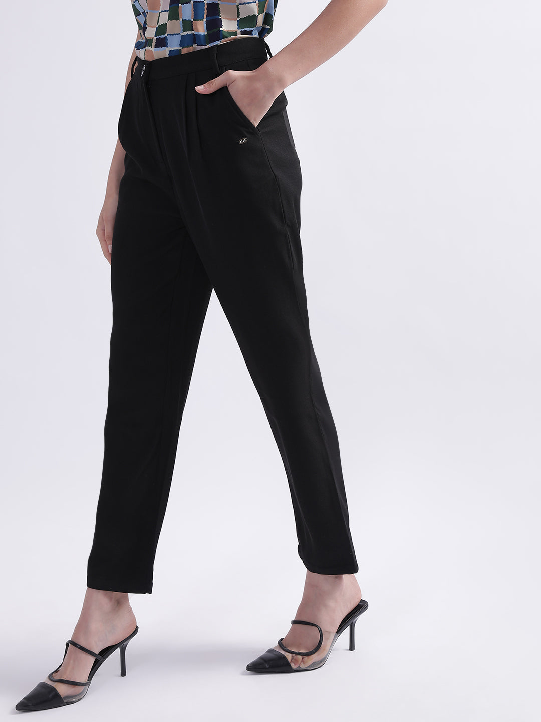 Elle Women Black Solid Regular Fit Trouser
