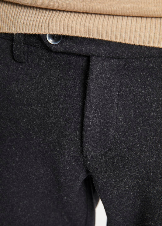 Bruun & Stengade Men Grey Solid Mid-Rise Slim Fit Regular Trouser