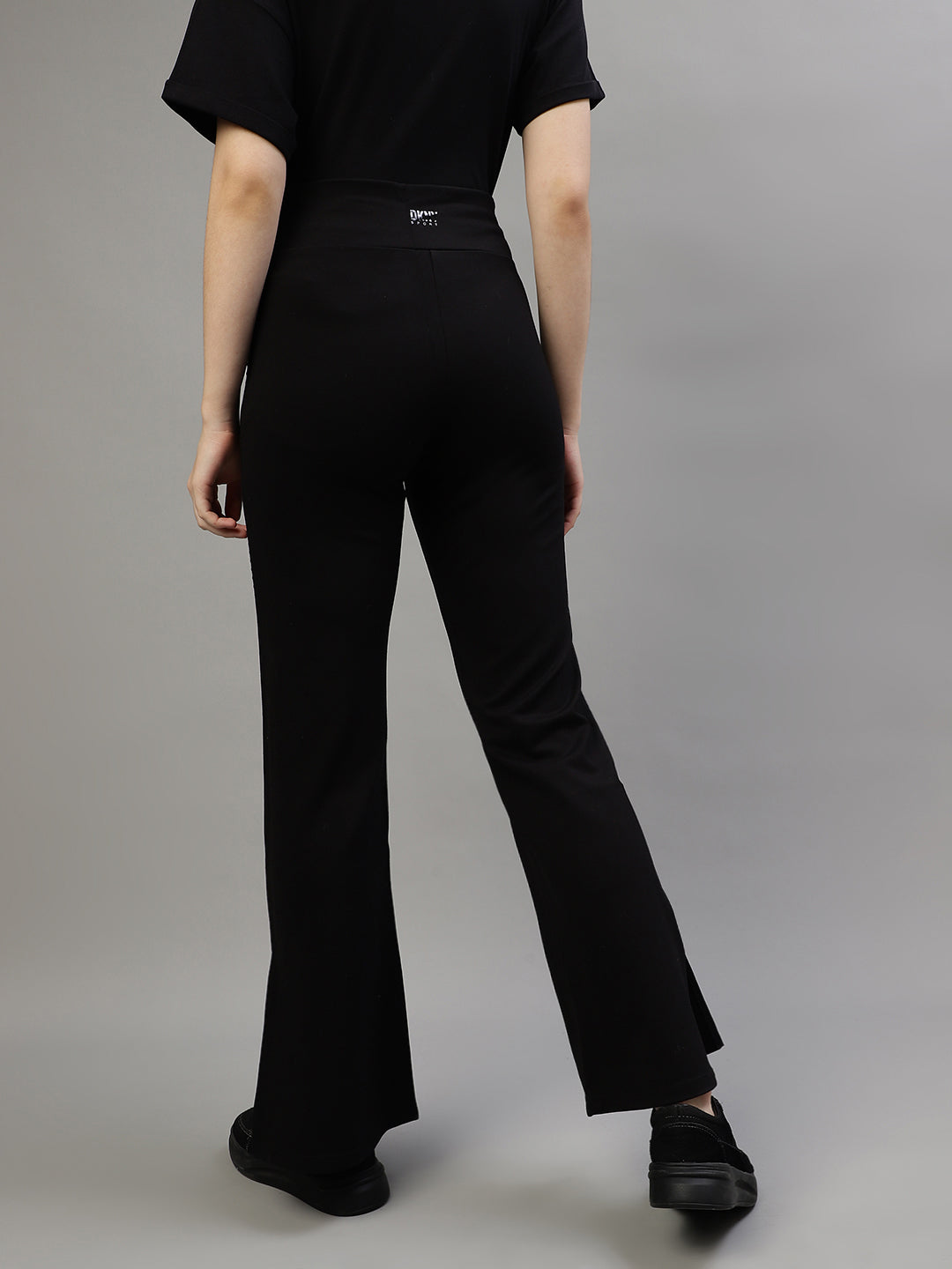 Dkny Women Black Solid Regular Fit Trousers