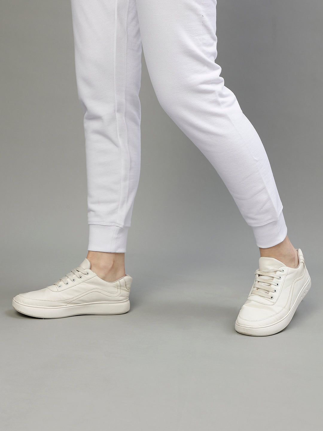 Dkny Women White Solid Regular Fit Trackpants