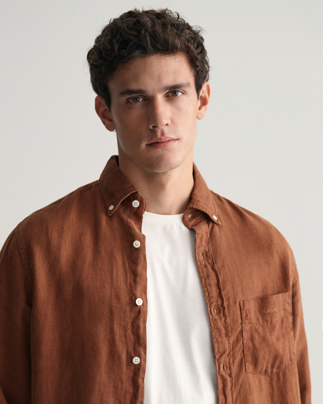 Gant Men Brown Solid Button-down Collar Long Sleeves Shirt