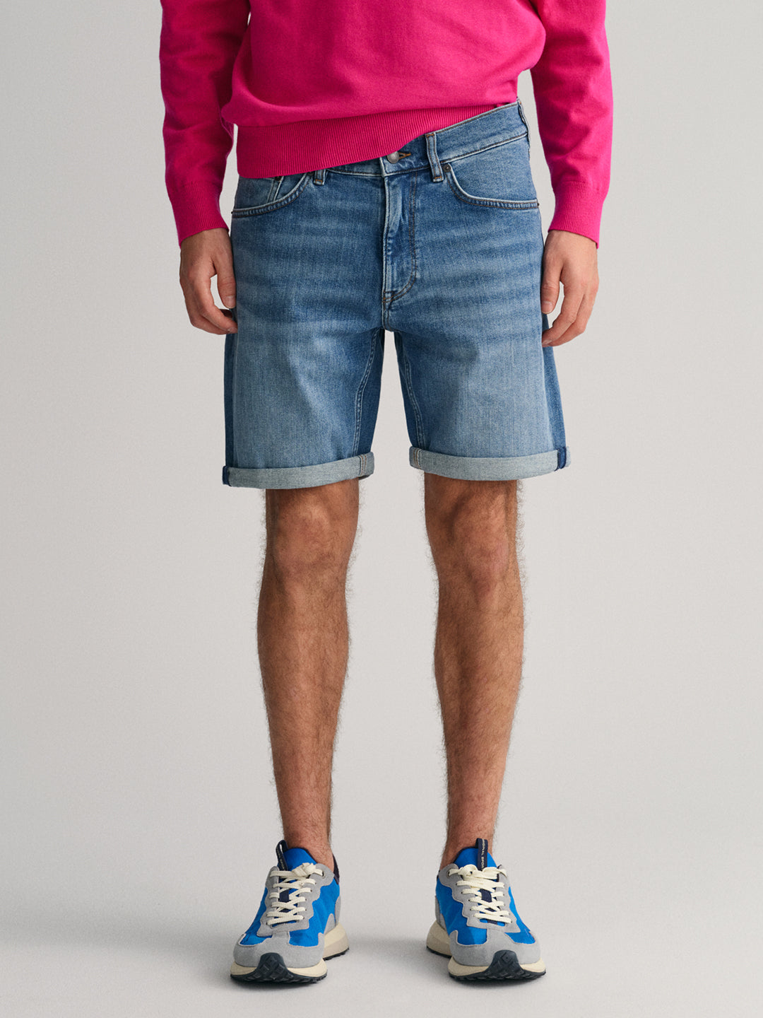 Gant Men Washed Mid-Rise Knee Length Cotton Denim Shorts