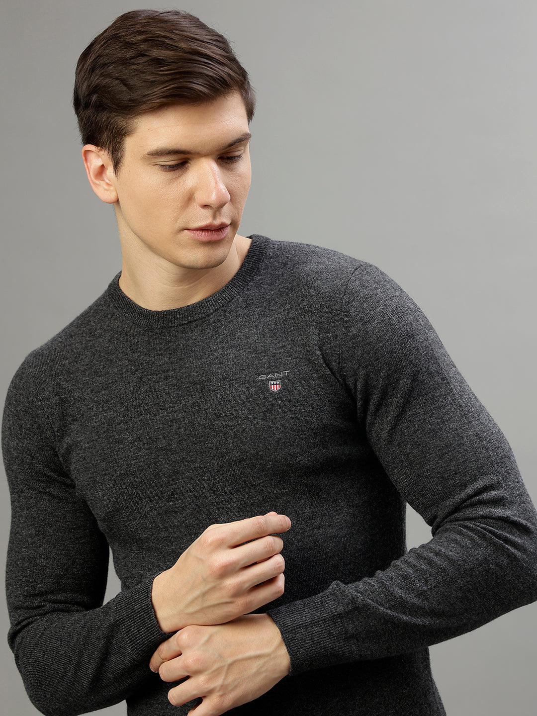 Gant Men Solid Round Neck Full Sleeves Sweater