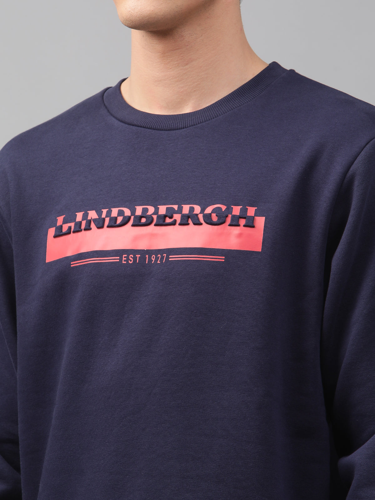 Lindbergh Men Navy Blue Solid Round Neck Full Sleeves SweaT-shirt