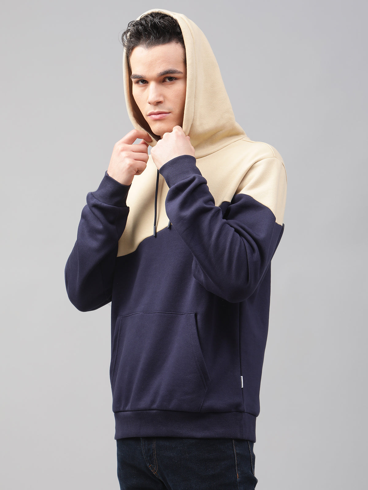 Lindbergh Men Multi Colour blocked Hooded Full Sleeves SweaT-shirt