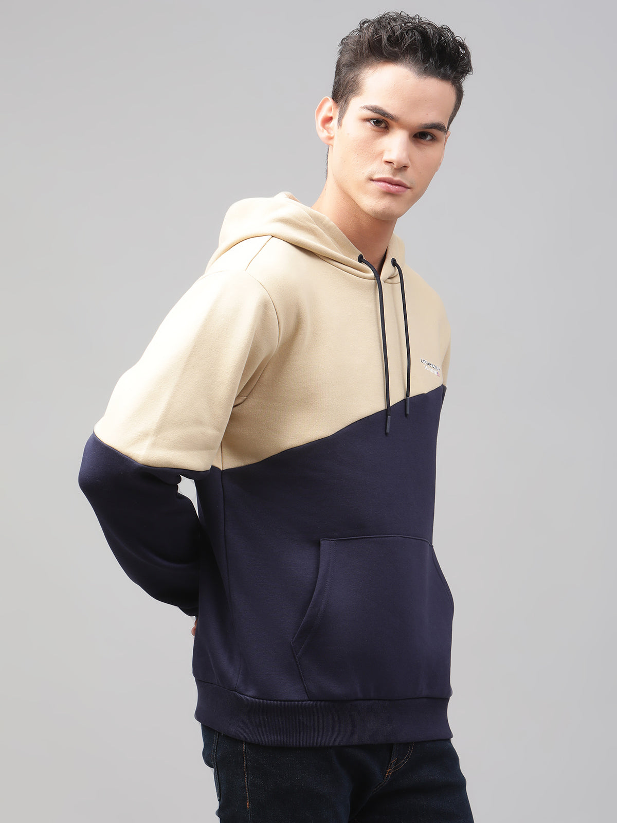 Lindbergh Men Multi Colour blocked Hooded Full Sleeves SweaT-shirt